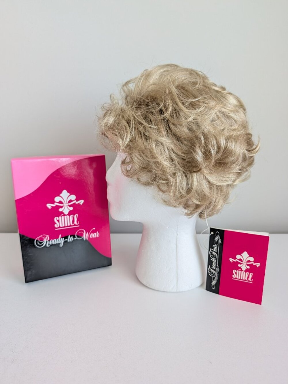 Sunee French Flair Wig SKE-5 EVA Color 16/613 Blonde Synthetic Kanekalon New